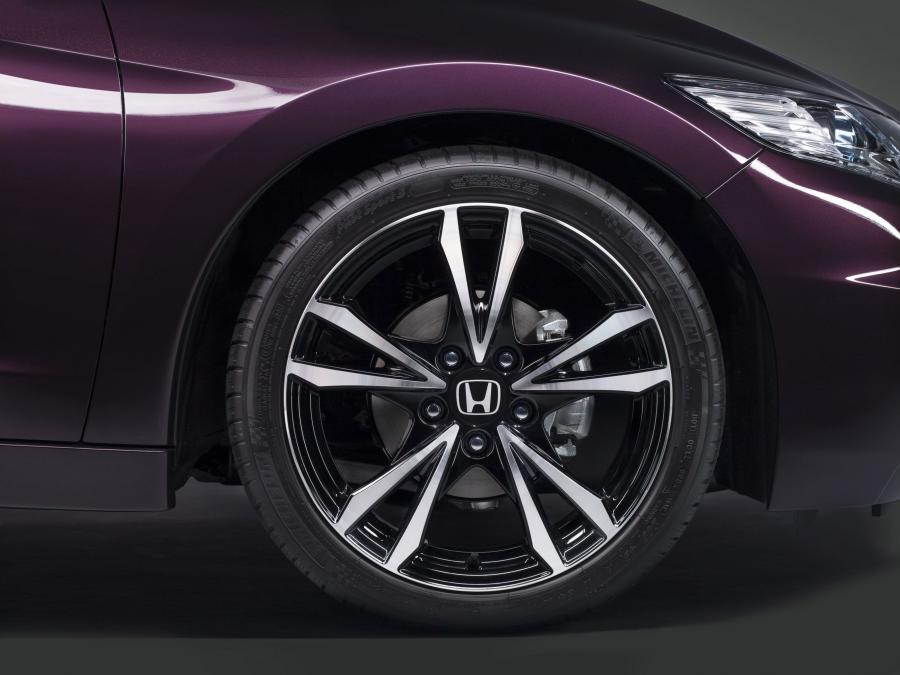  Honda CR-Z Hybrid 2013 года  (фото 11 из 15)